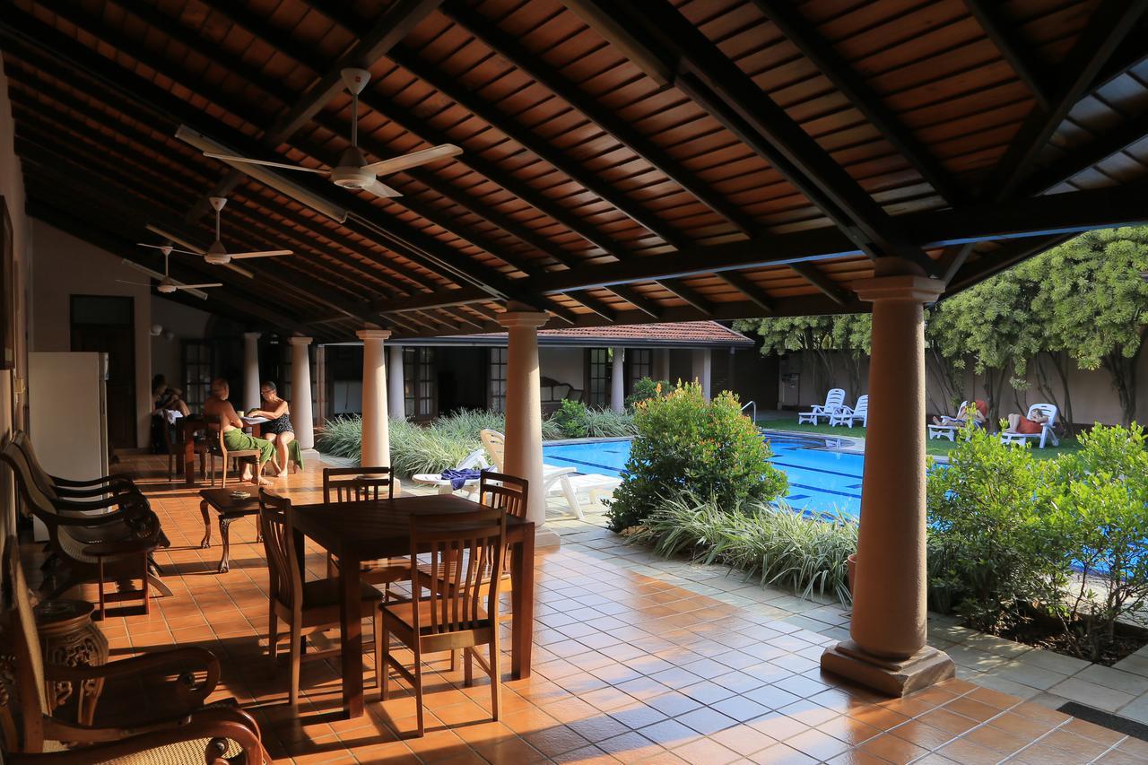 Tropical Villas Negombo Esterno foto