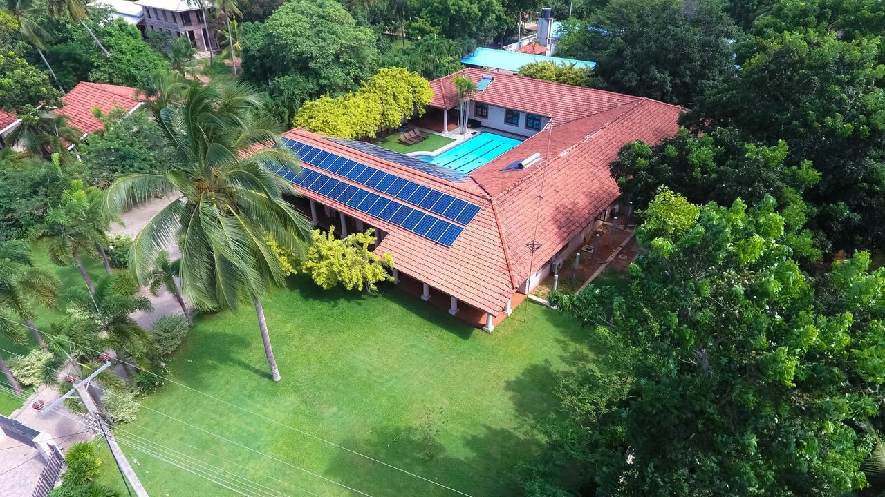 Tropical Villas Negombo Esterno foto