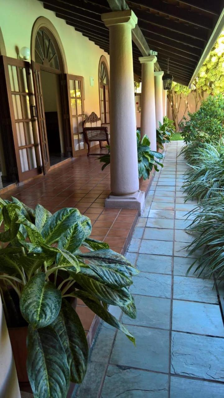 Tropical Villas Negombo Esterno foto
