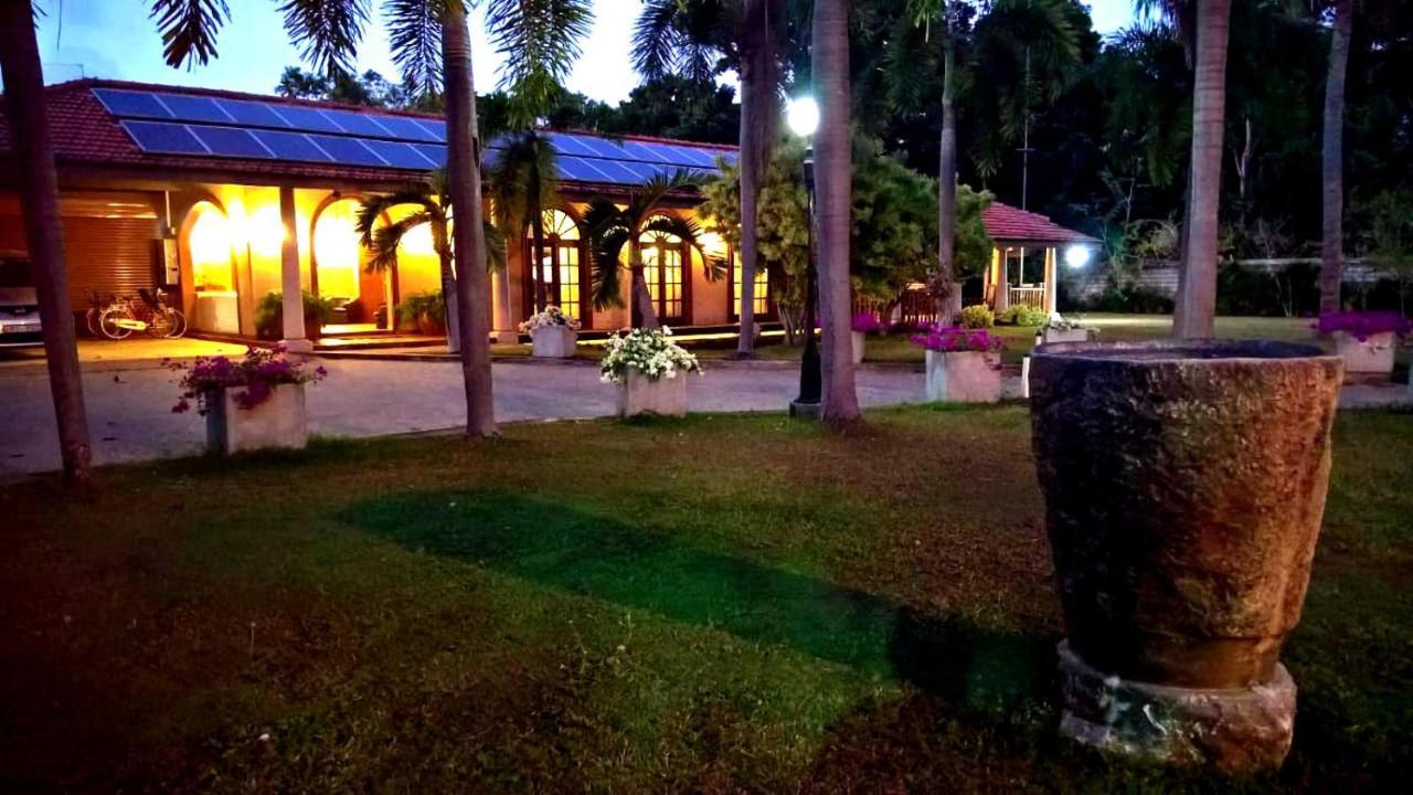 Tropical Villas Negombo Esterno foto
